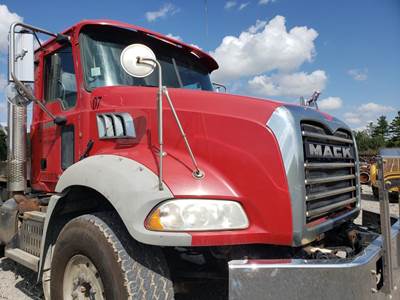 Mack Granite GU813 Salvage Truck