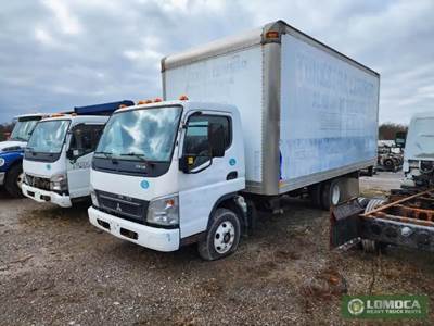 Mitsubishi FE-84D Salvage Truck