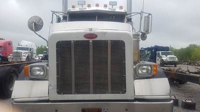 Peterbilt 367 Salvage Truck