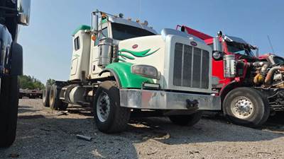 Peterbilt 367 Salvage Truck