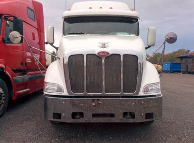 Peterbilt 387 Salvage Truck