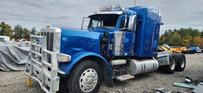 Peterbilt 388 Salvage Truck