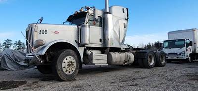 Peterbilt 388 Salvage Truck