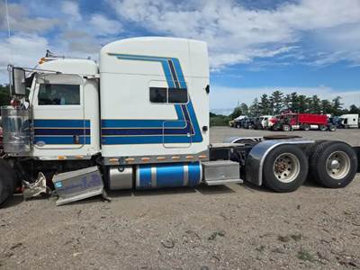 Peterbilt 389 Salvage Truck