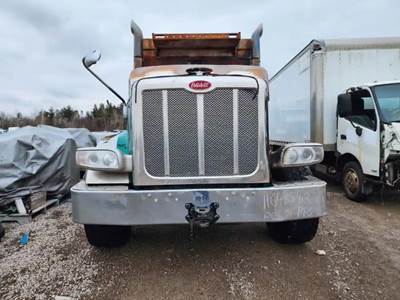 Peterbilt 567 Salvage Truck