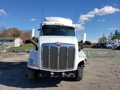 Peterbilt 579 Salvage Truck