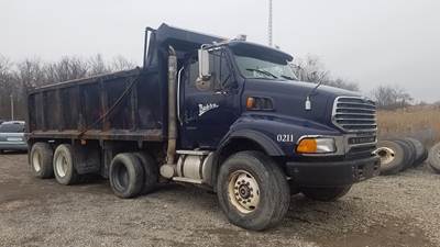 Sterling L9500 Salvage Truck