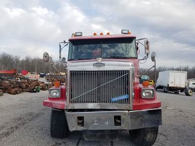 Volvo AUTOCAR ACL64 Salvage Truck