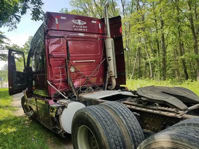 Volvo VNL Salvage Truck