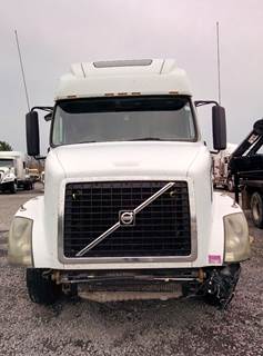 Volvo VNL Salvage Truck