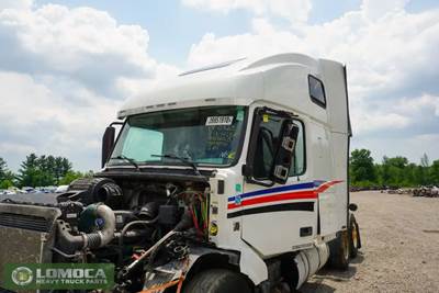 Volvo VNL Salvage Truck