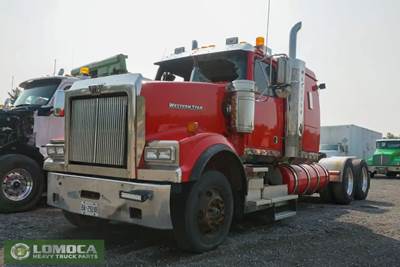 Western Star 4900FA Salvage Truck