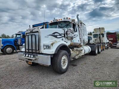 Western Star 4900FA Salvage Truck