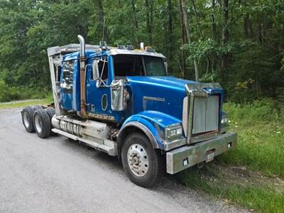 Western Star 4900FA Salvage Truck