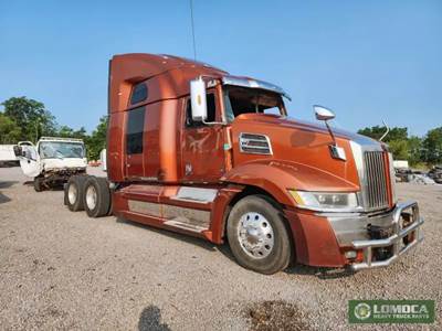 Western Star 5700 Salvage Truck