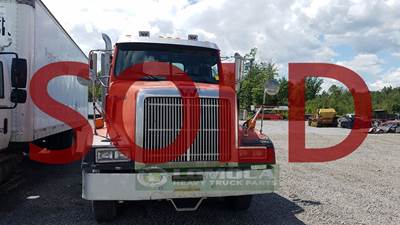 Western Star 5900 Salvage Truck