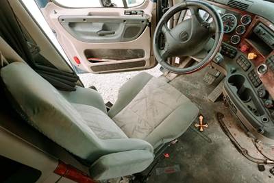 Freightliner Cascadia 125 Seat