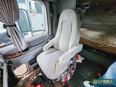Freightliner Columbia 120 Right Seat
