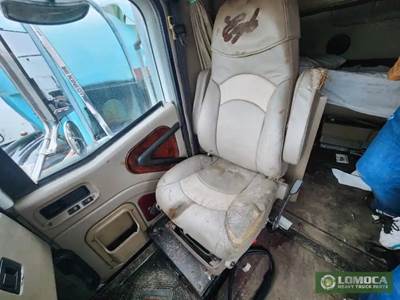 International 9900i Right Seat