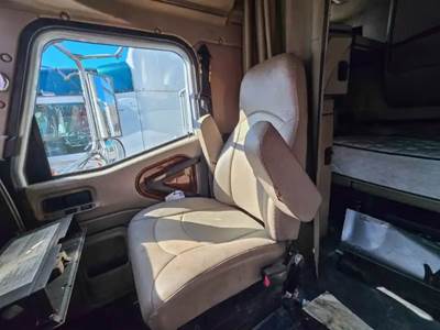 International 9900i Right Seat