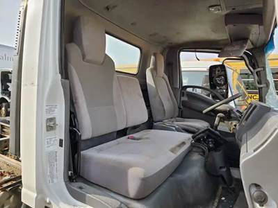 Isuzu NPR HD Right Seat