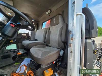 Kenworth T370 Left Seat