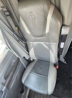 Kenworth T680 Right Seat