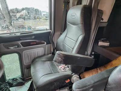 Peterbilt 389 Right Seat