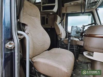 Volvo VNL Right Seat