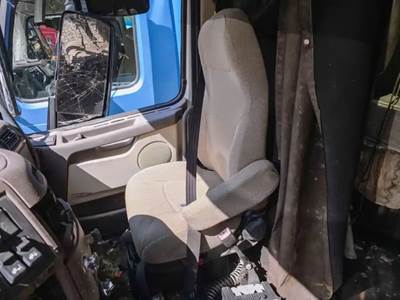 Volvo VNL Right Seat