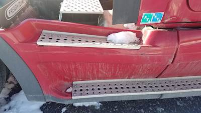 Freightliner Cascadia 125 Right Fairing