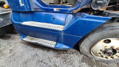 Freightliner Columbia 120 Fairing