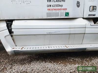 Freightliner Columbia 120 Right Fairing