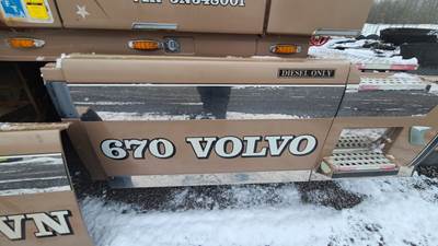 Volvo VNL Fairing