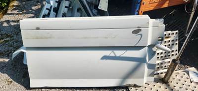 Volvo VNL Right Fairing