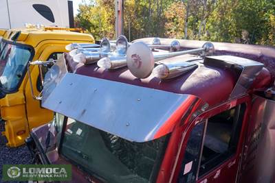 Peterbilt 378 Side Marker Lamp