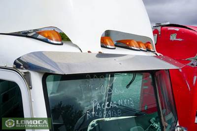 Peterbilt 384 Side Marker Lamp