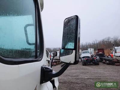 Freightliner Cascadia 125 Right Side View Mirror