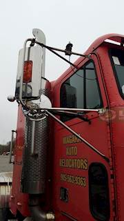 Freightliner FLD120 Right Side View Mirror