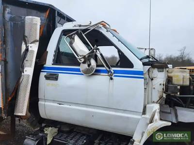 GMC C7500 Right Side View Mirror
