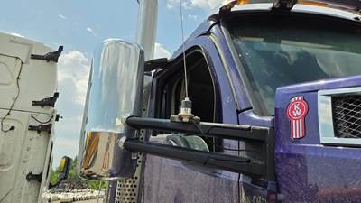 Kenworth T880 Right Side View Mirror