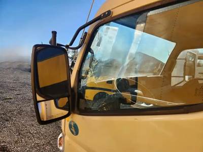 Mitsubishi FEC92S Left Side View Mirror