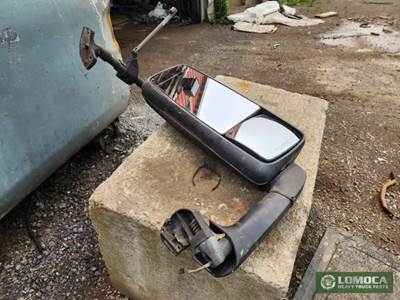 Volvo VNL Right Side View Mirror