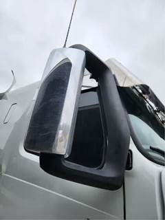 Volvo VNR64T Right Side View Mirror