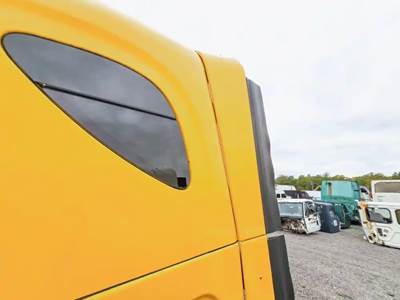 Freightliner Cascadia 125 Left Sleeper Fairing