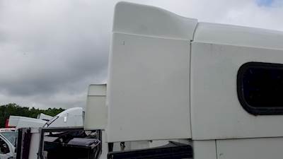 Mack Vision CXN613 Sleeper Fairing for a 2007 Mack CXN613