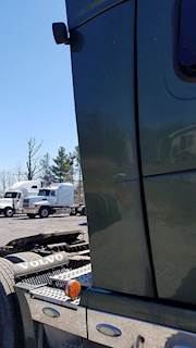 Volvo VNL Right Sleeper Fairing