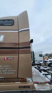 Volvo VNL Left Sleeper Fairing