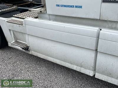 Volvo VNL Right Sleeper Fairing