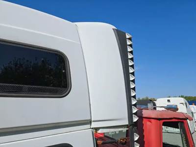 Volvo VNL Left Sleeper Fairing